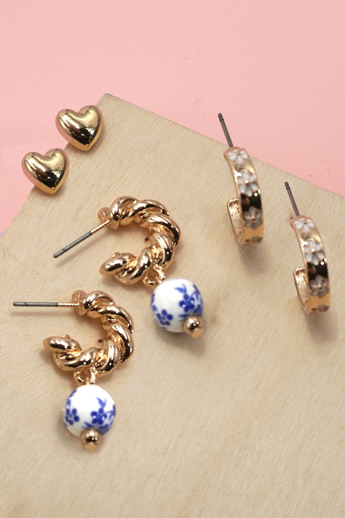 BLUE CERAMIC PORCELAIN TRIO HUGGIE HOOP EARRINGS | 80E6610