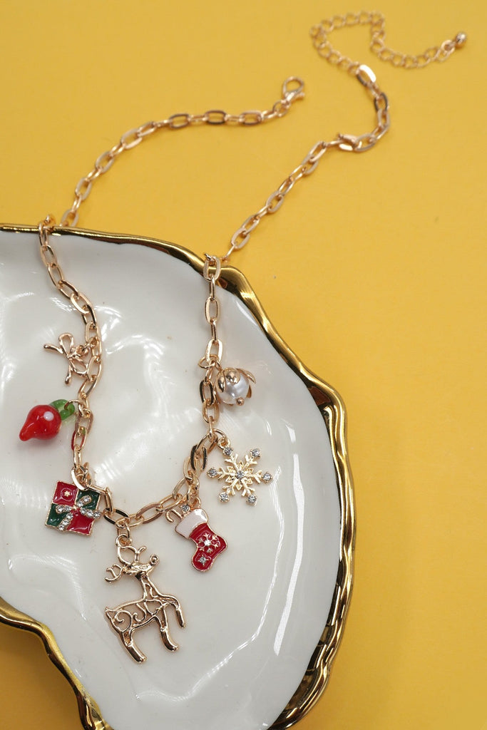 CHARM NECKLACE-RUDOLPH CHRISTMAS GIFT SOCKS BOW | 80N91715