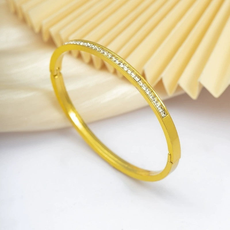 18K NON-TARNISH WATERPROOF STAINLESS STEEL BANGLE | 40B5152