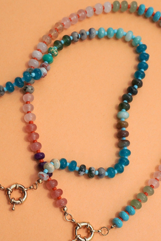 NATURAL STONE CHARM SPRING CLASP BEADED NECKLACE | 40NK9467