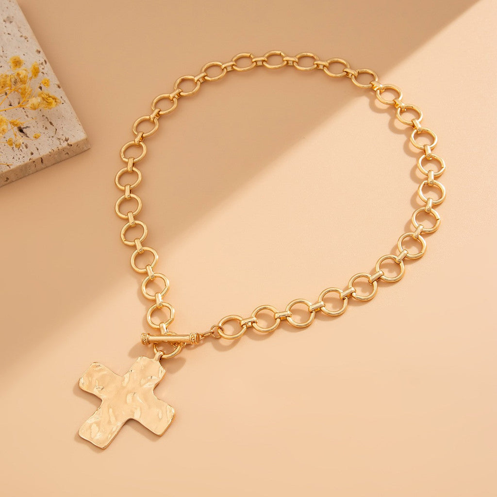 NOTABLE HAMMERED CROSS FRONT TOGGLE NECKLACE | 40NK9474