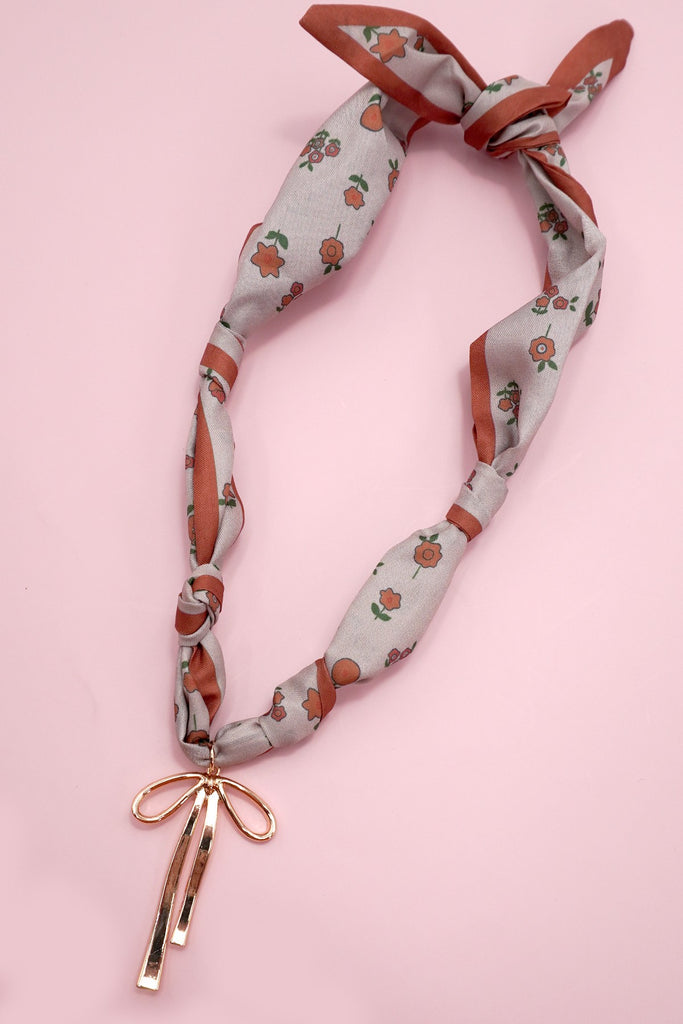 HANDMADE SCARF NECKLACE - HEART | 80N91790