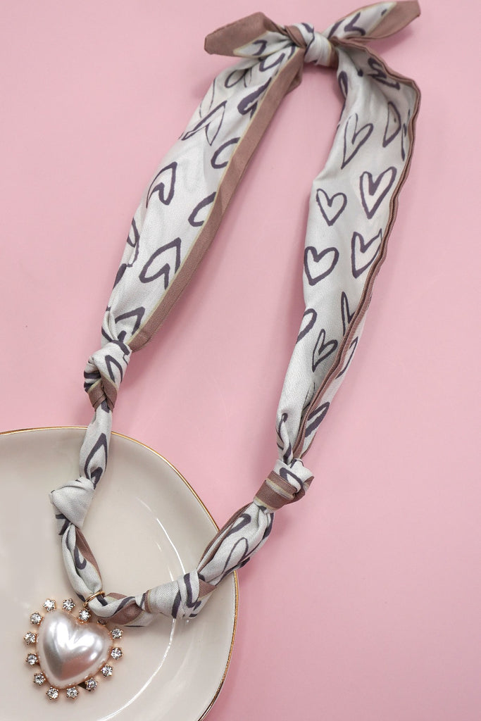 HANDMADE SCARF NECKLACE - HEART | 80N91790