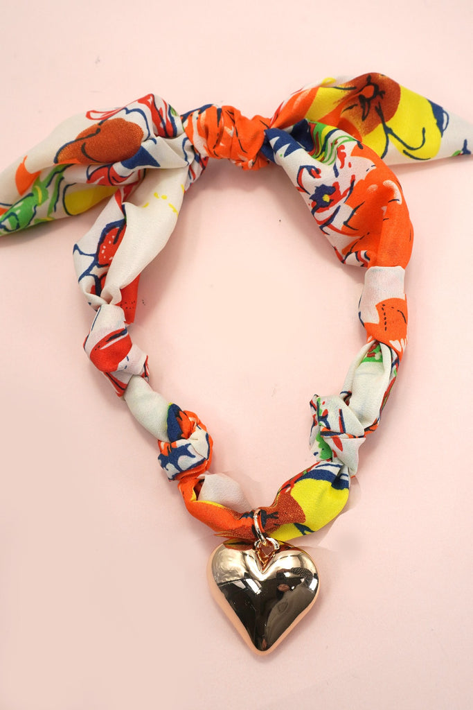 HANDMADE SCARF NECKLACE - HEART | 80N91790