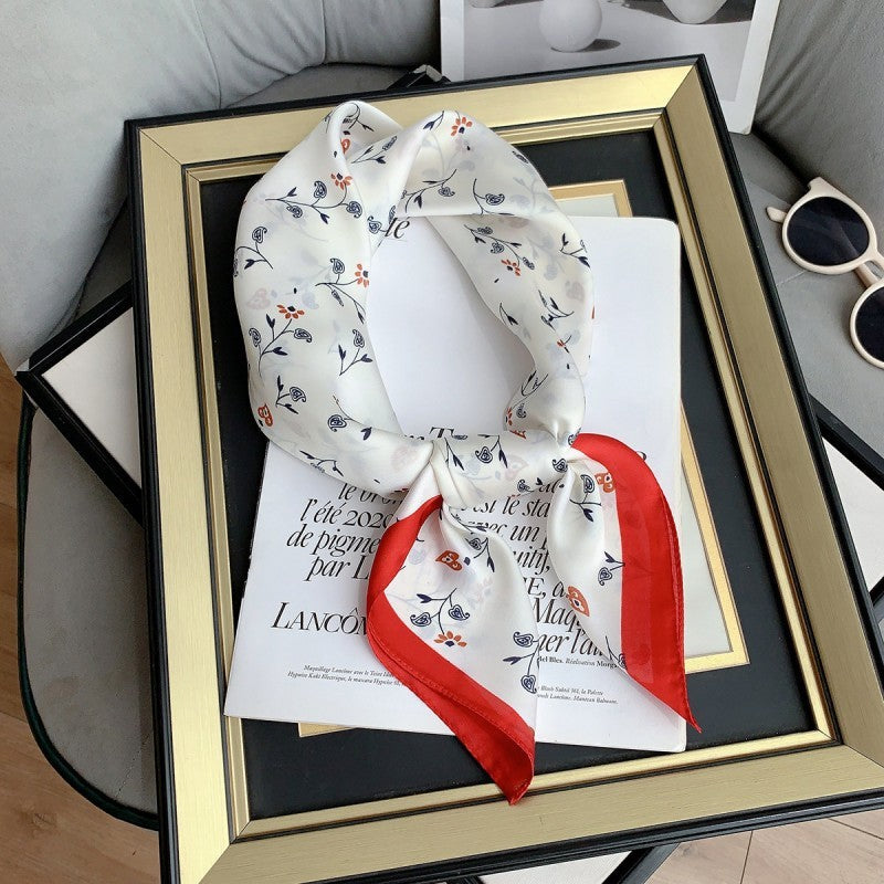 FLOWER PRINT SILKY FEELING BANDANA SCARF | 40SC661