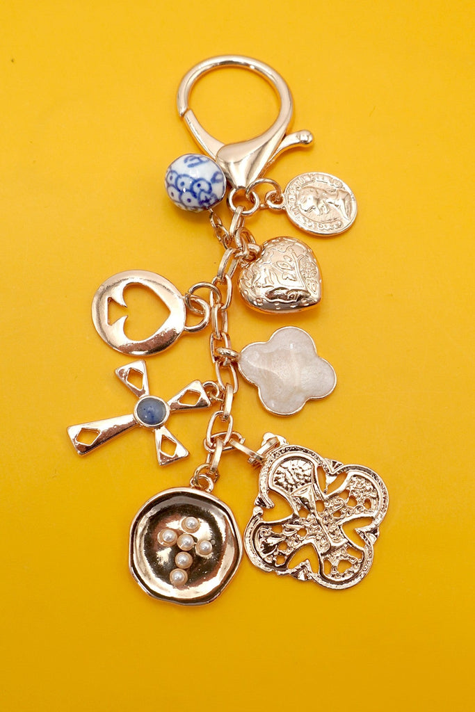 BAG KEY CHARM-CROSS HEART PORCELAIN COIN | 80K057