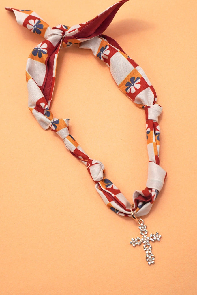 Handcrafted Scarf Interchangeable Charm Necklace | 80N92095
