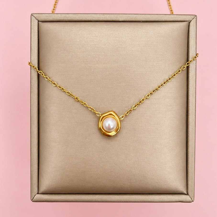 18K STAINLESS STEEL TARNISH FREE PEARL NECKLACE | 40NK9544