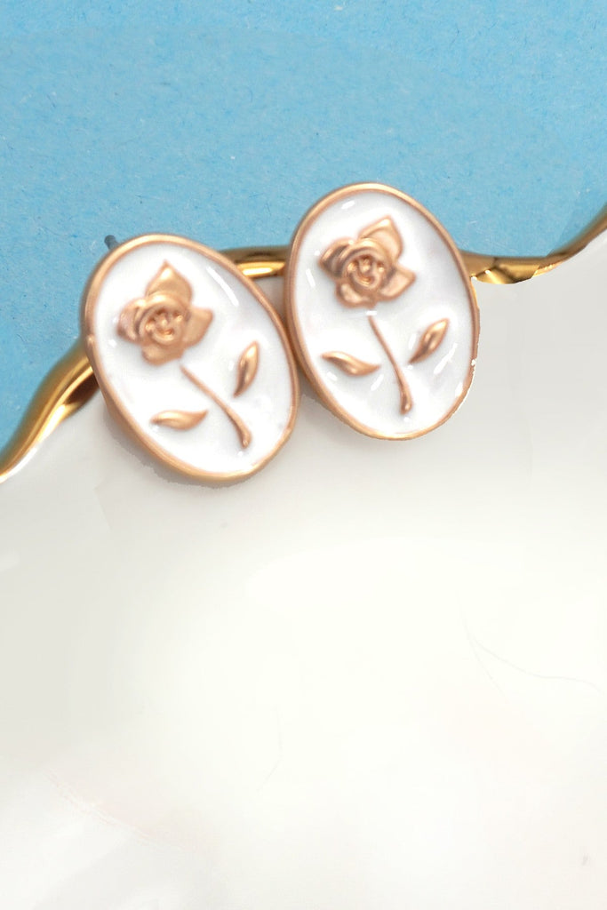 EPOXY FLOWER GOLD EDGE STUD EARRING | 80E61113
