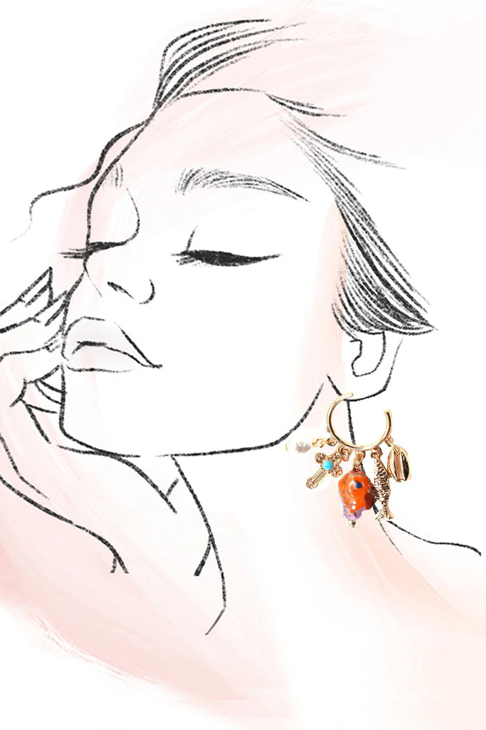 OCEAN CHARM HOOP EARRINGS - FISH PEARL MULTI CHARM|80E61169