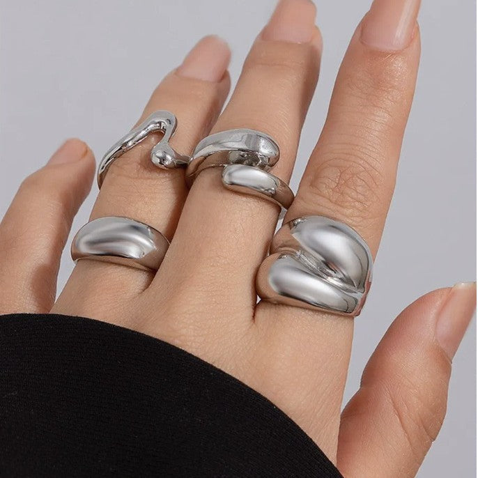 VINTAGE BOHO ABSTRACT SET OF 4 RINGS | 40R127