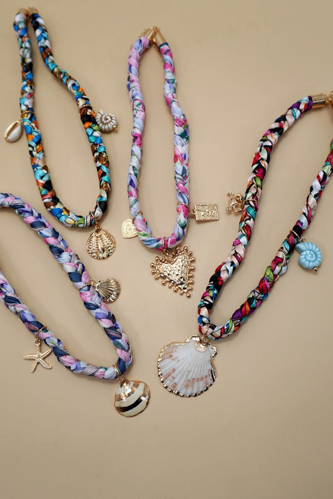 18K STAINLESS STEEL SCARF CHARM NECKLACE | 40NK9556