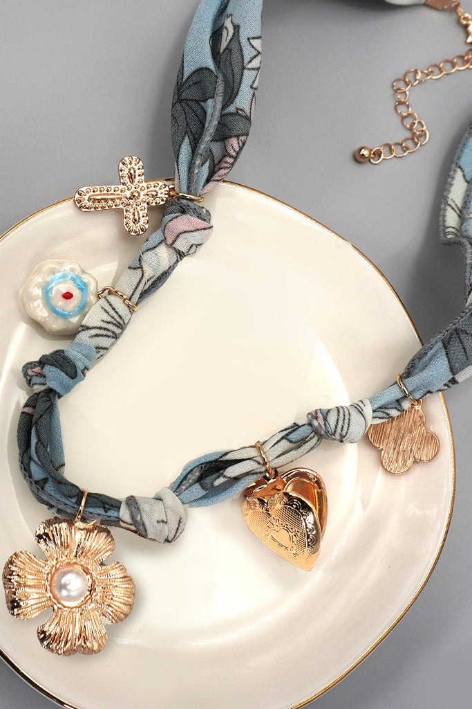 SCARF CHARM NECKLACE-FLOWER CROSS CERAMIC FLORAL | 80N92323