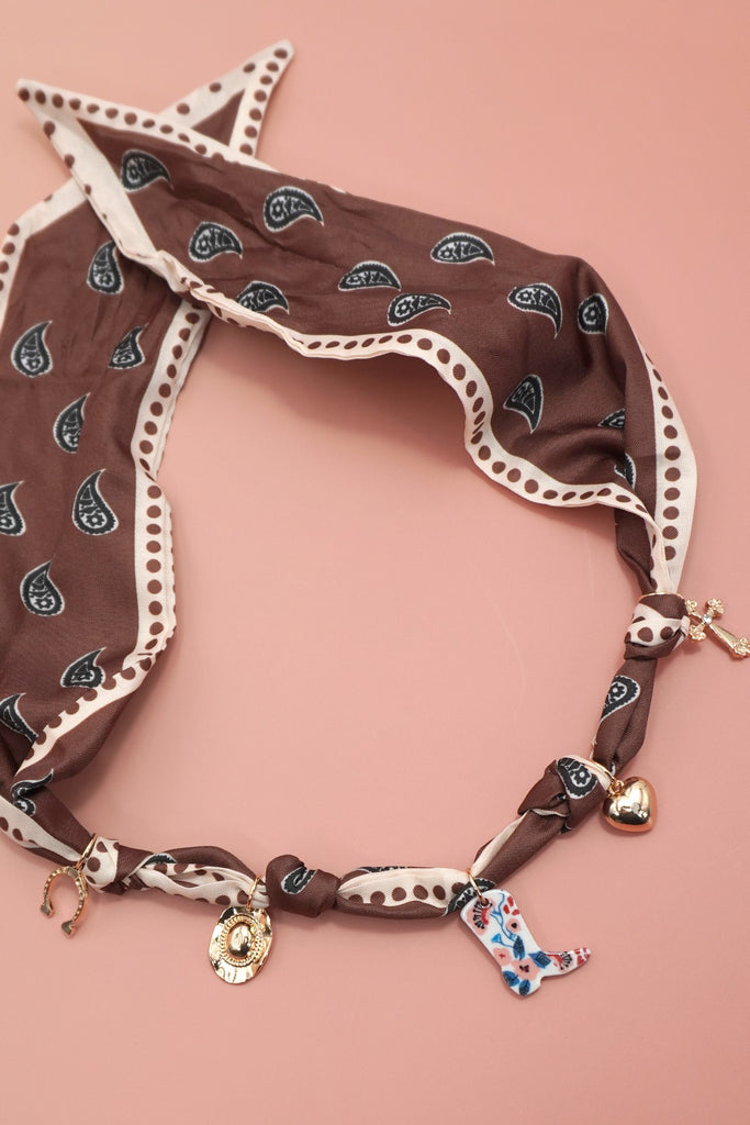 SCARF CHARM NECKLACE-BOOT HAT CROSS HORSESHOE | 80N92349
