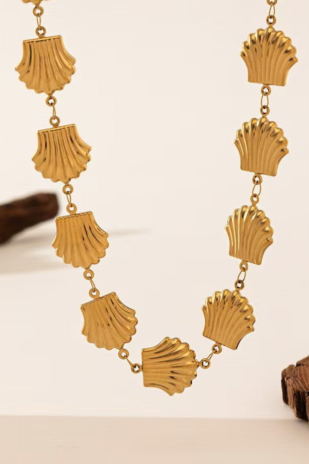 18K STAINLESS STEEL TARNISH FREE SEASHELL NECKLACE | 40NK9581