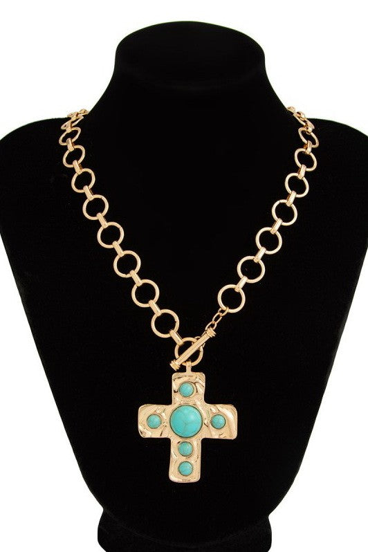 NOTABLE HAMMERED CROSS FRONT TOGGLE NECKLACE | 40NK9600