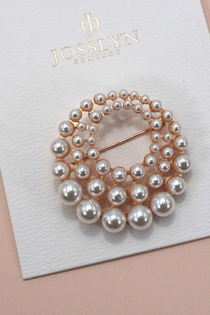 VINTAGE GRADUATED PEARL BROOCH PIN | 80BC056