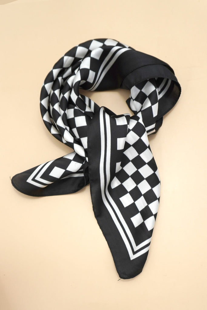 LARGE CHECKER PRINT SILKY FEEL BANDANA SCARF | 40SC692