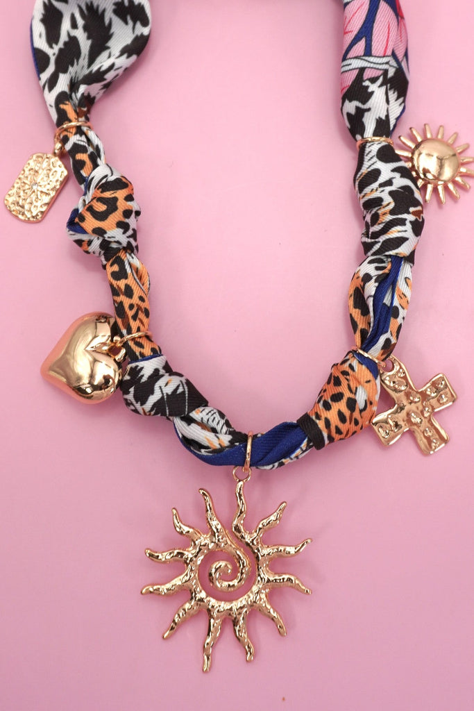 HANDMADE ANIMAL DESIGN SCARF NECKLACE-SUN HEART | 80N92493