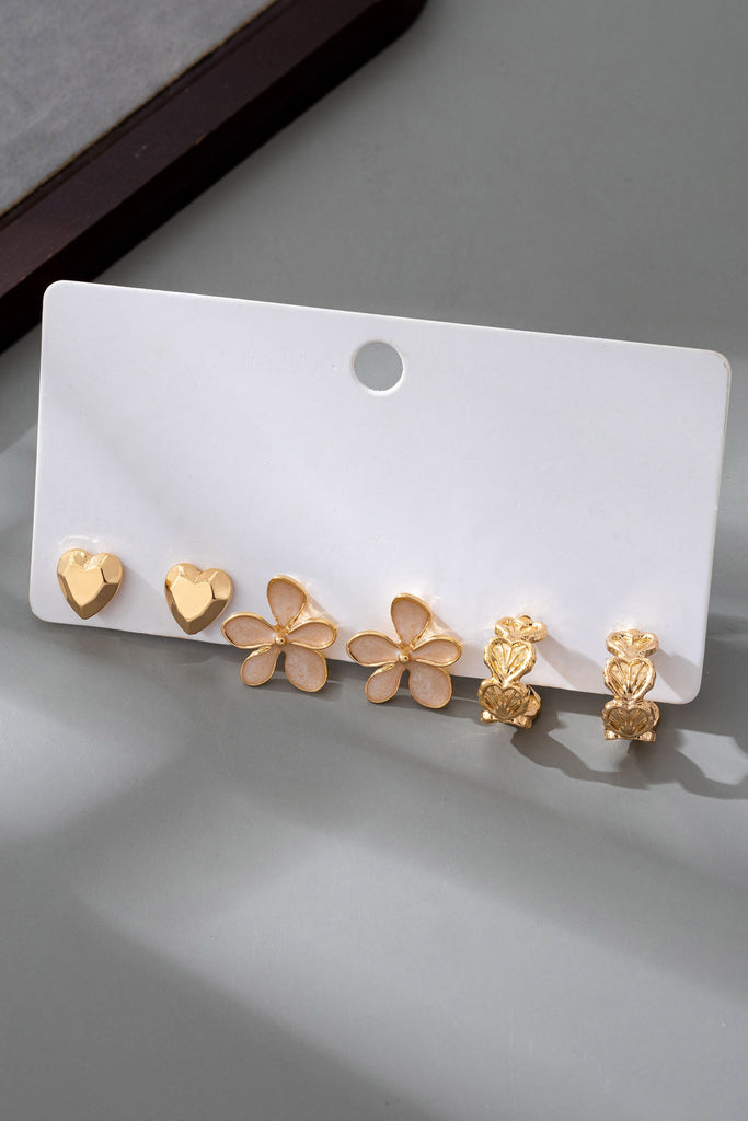 TRIO HEART FLOWER SEASHELL HUGGIE HOOP EARRINGS | 80E61471