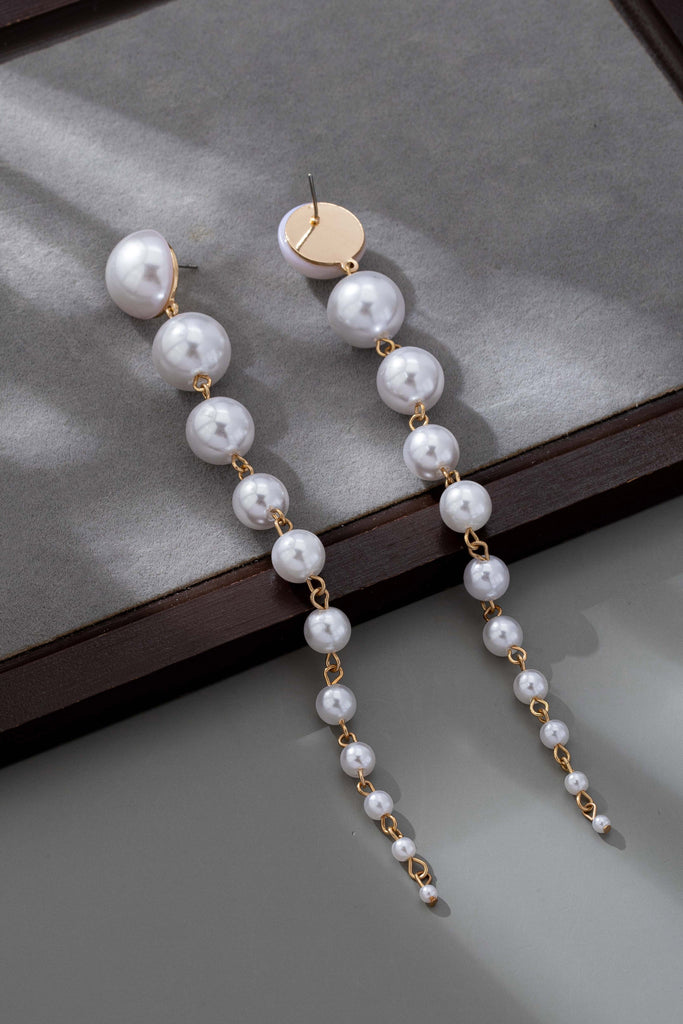 LONG STATEMENT LINEAR PEARL DROP EARRINGS | 80E61438