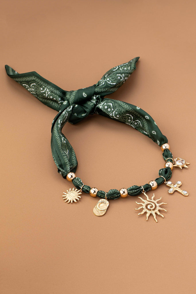 HANDMADE SCARF NECKLACE-SUNBLAST CROSS HEART MOON | 80N92552