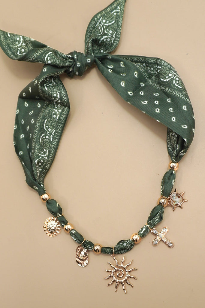 HANDMADE SCARF NECKLACE-SUNBLAST CROSS HEART MOON | 80N92552