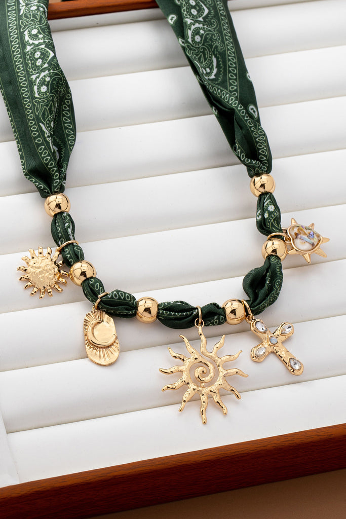 HANDMADE SCARF NECKLACE-SUNBLAST CROSS HEART MOON | 80N92552