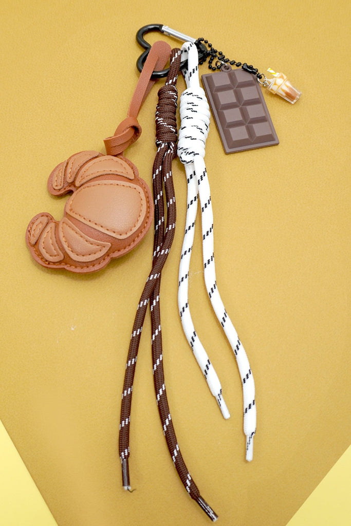 BAG CHARM KEY CHAIN - VEGAN LEATHER CROISSANT | 40KC166