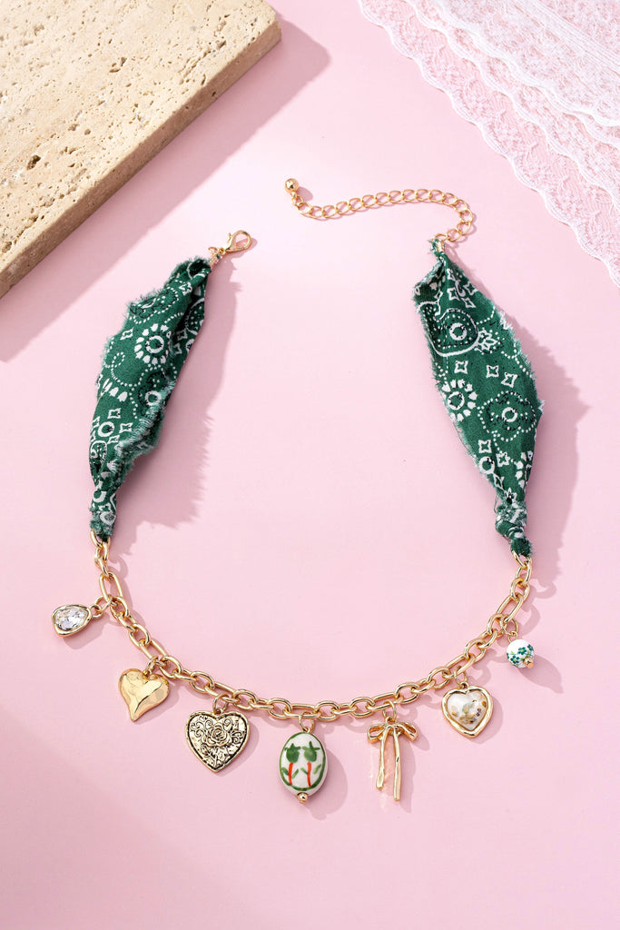 SCARF CHARM NECKLACE-PORCELAIN HEART BOW | 80N92717