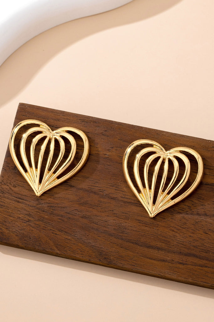Gold Ribbed Heart Stud Earrings | 80E61753