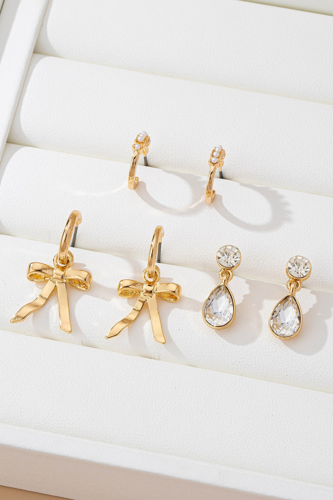 Pearl Crystal Teardrop Bow Trio Earring Set | 80E61791