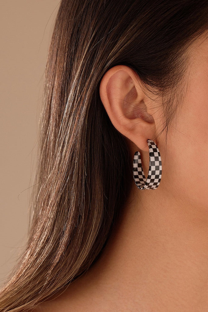 Retro Checkerboard Resin Hoop Earrings | 40E480