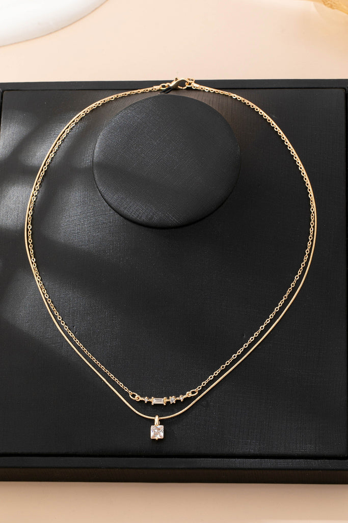 Layer Crystal Bar & Solitaire Square Necklace | 80N92870