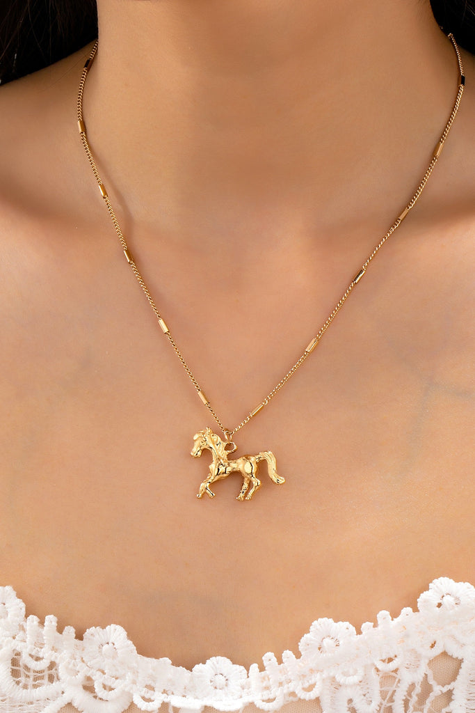 Gold-Tone Horse Pendant Necklace | 80N93007