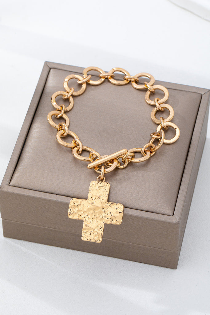 Hammered Cross Toggle Bracelet | 80B1738