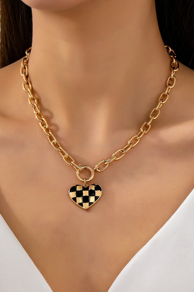 Checkered Heart Toggle Necklace | 80N93046