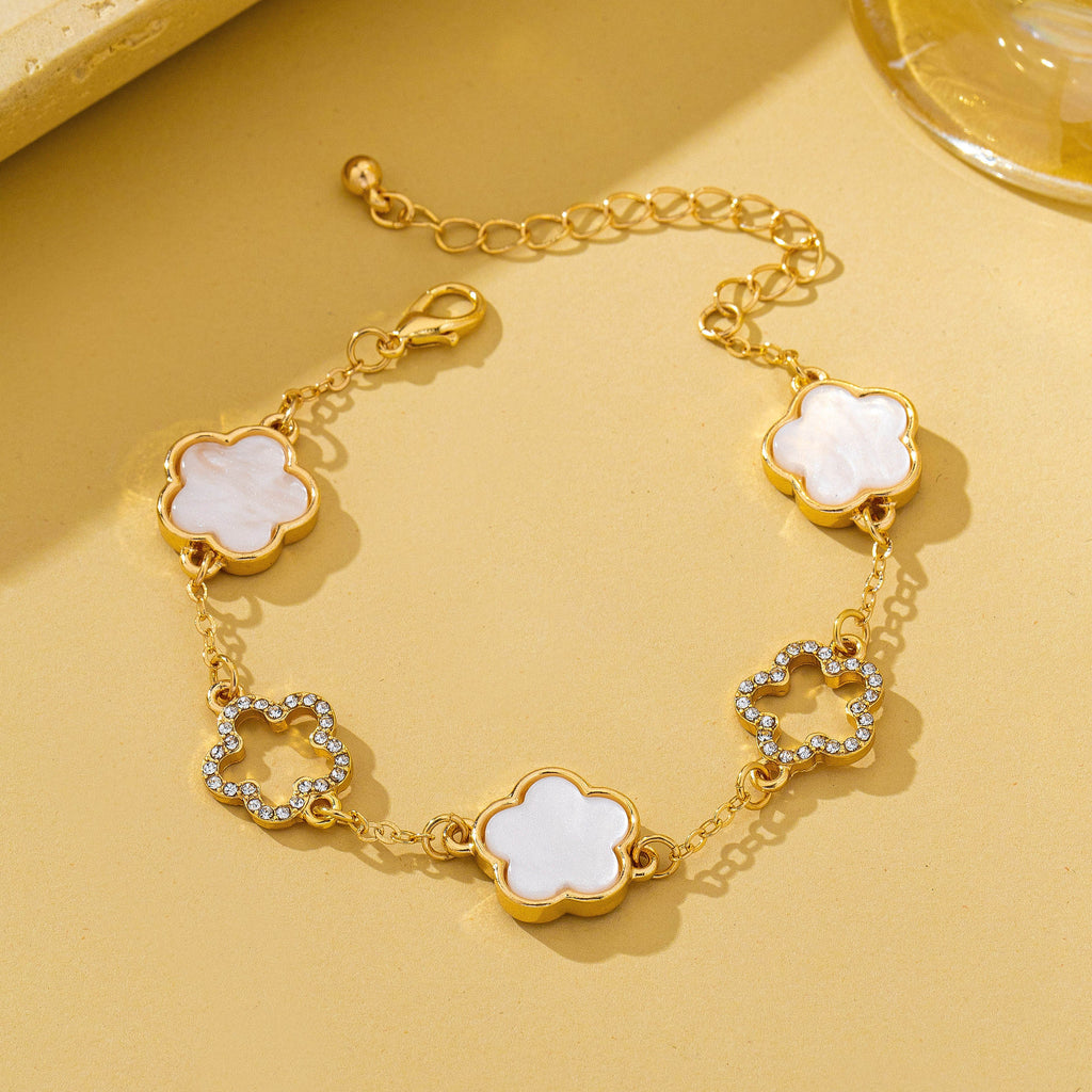 Clover Inspired Floral Bracelet | 80B1811