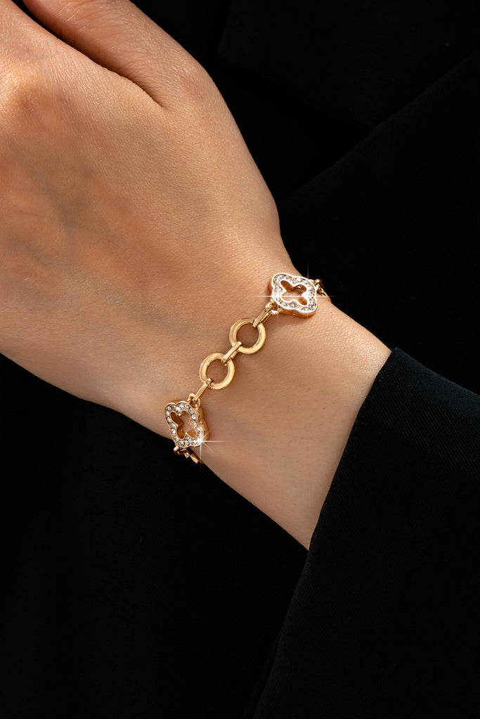 Pave Crystal Clover Link Bracelet With Toggle Clasp | 80B1781