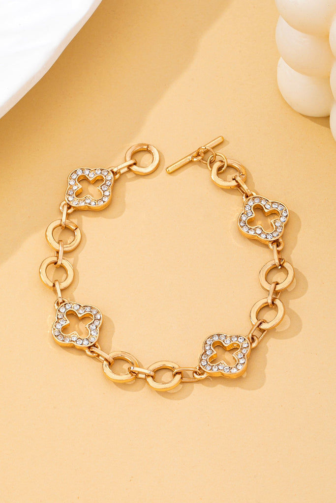 Pave Crystal Clover Link Bracelet With Toggle Clasp | 80B1781