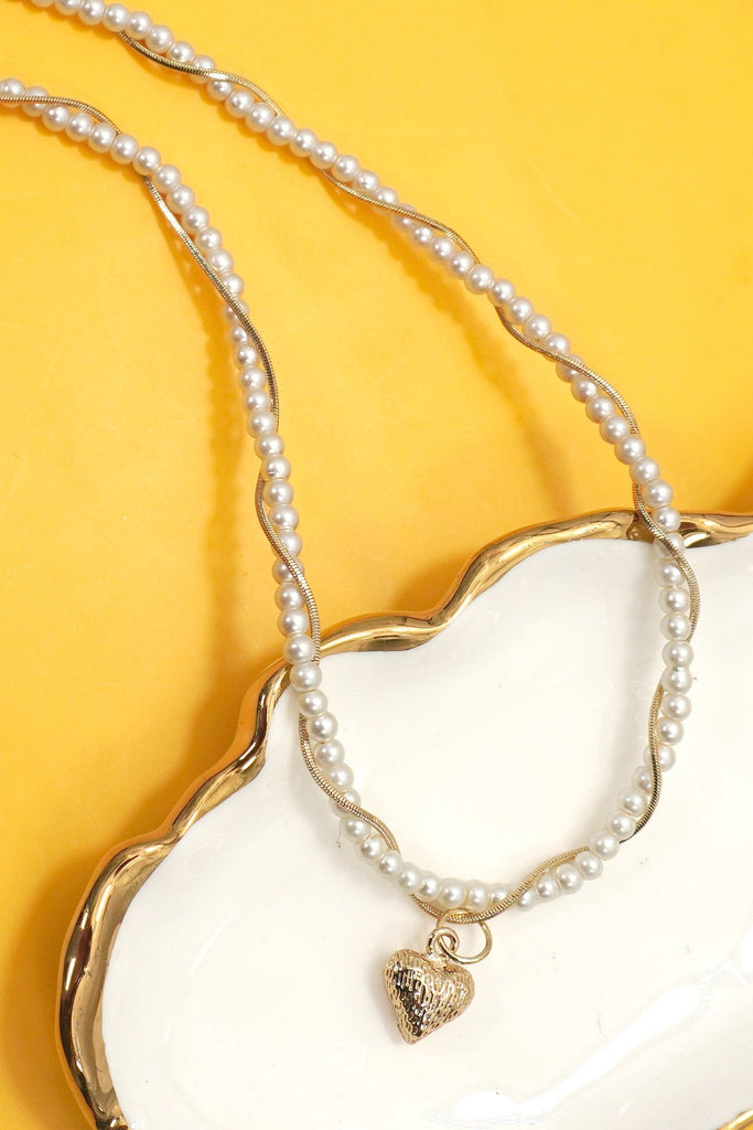 Twisted Pearl & Gold Heart Necklace | 40NK9717