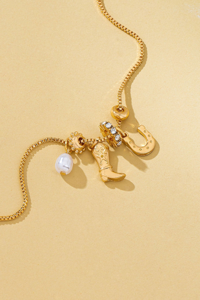 Western Boot Horseshoe Pearl Charm Necklace | 80N93161