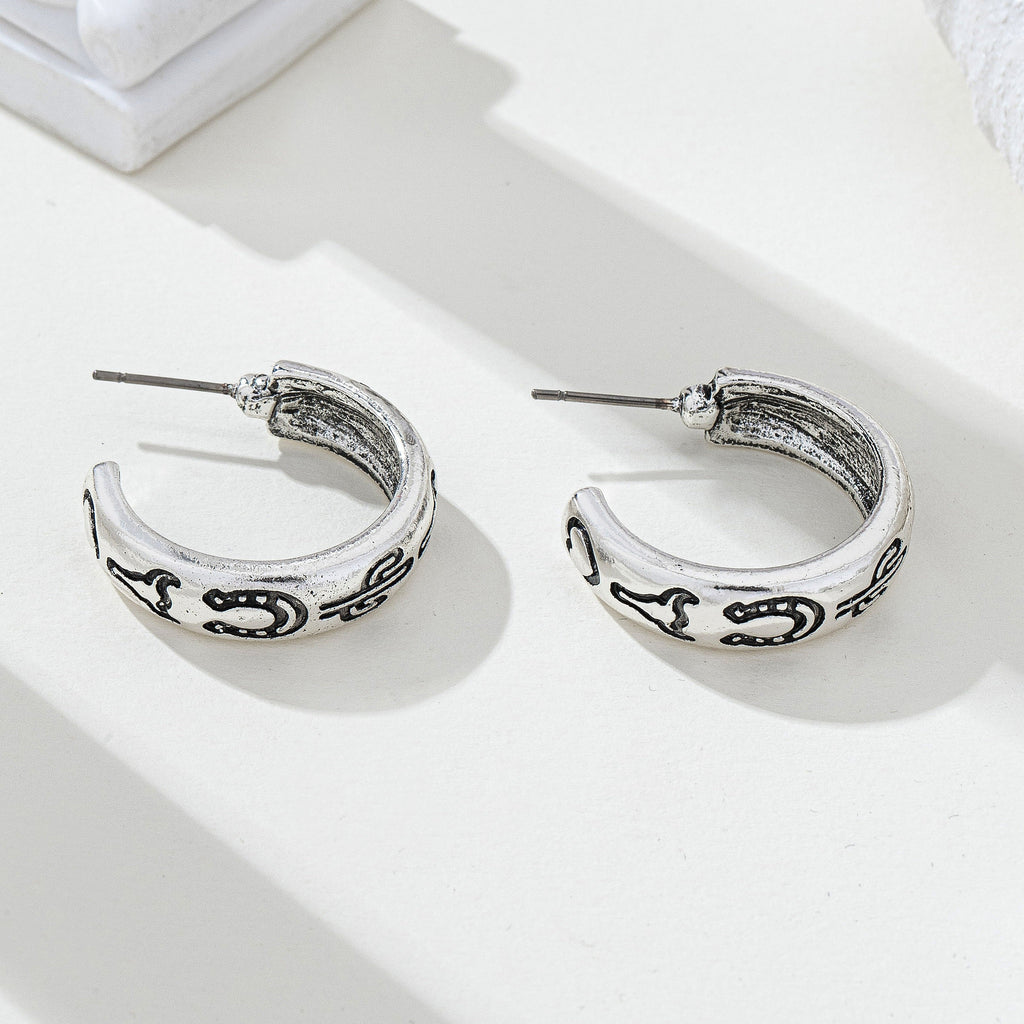 Cowgirl Engraved Silver Hoop Earrings | 80E62386