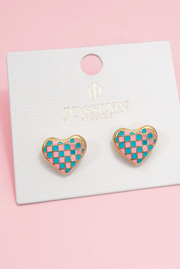 Checkered Enamel Heart Stud Earrings | 40E511