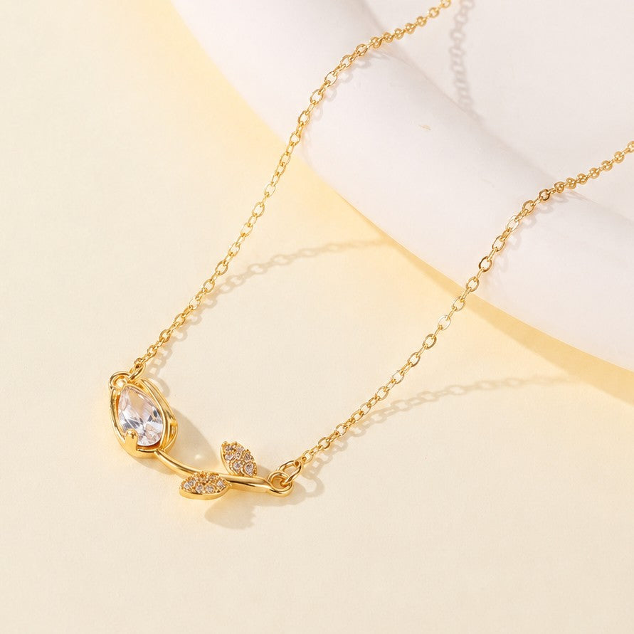 Dainty Crystal Tulip Shape Pendant Necklace | 40NK9720