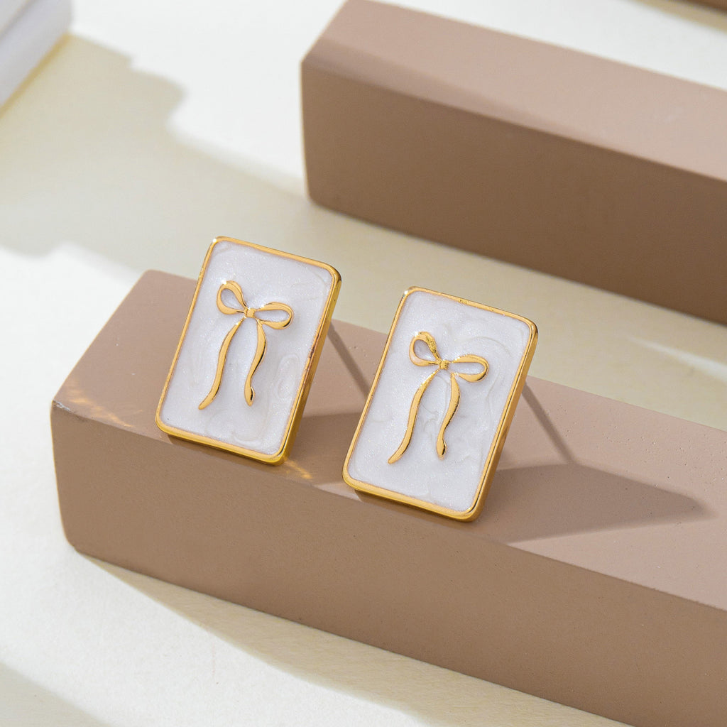 Vintage Enamel & Gold Bow Stud Earrings | 80E62447
