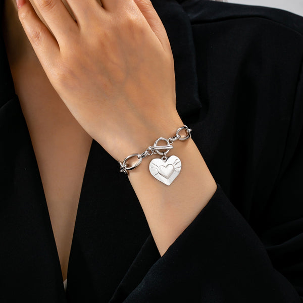 Chunky Heart Statement Toggle Bracelet | 80B1823 – JOSSLYN COMPANY