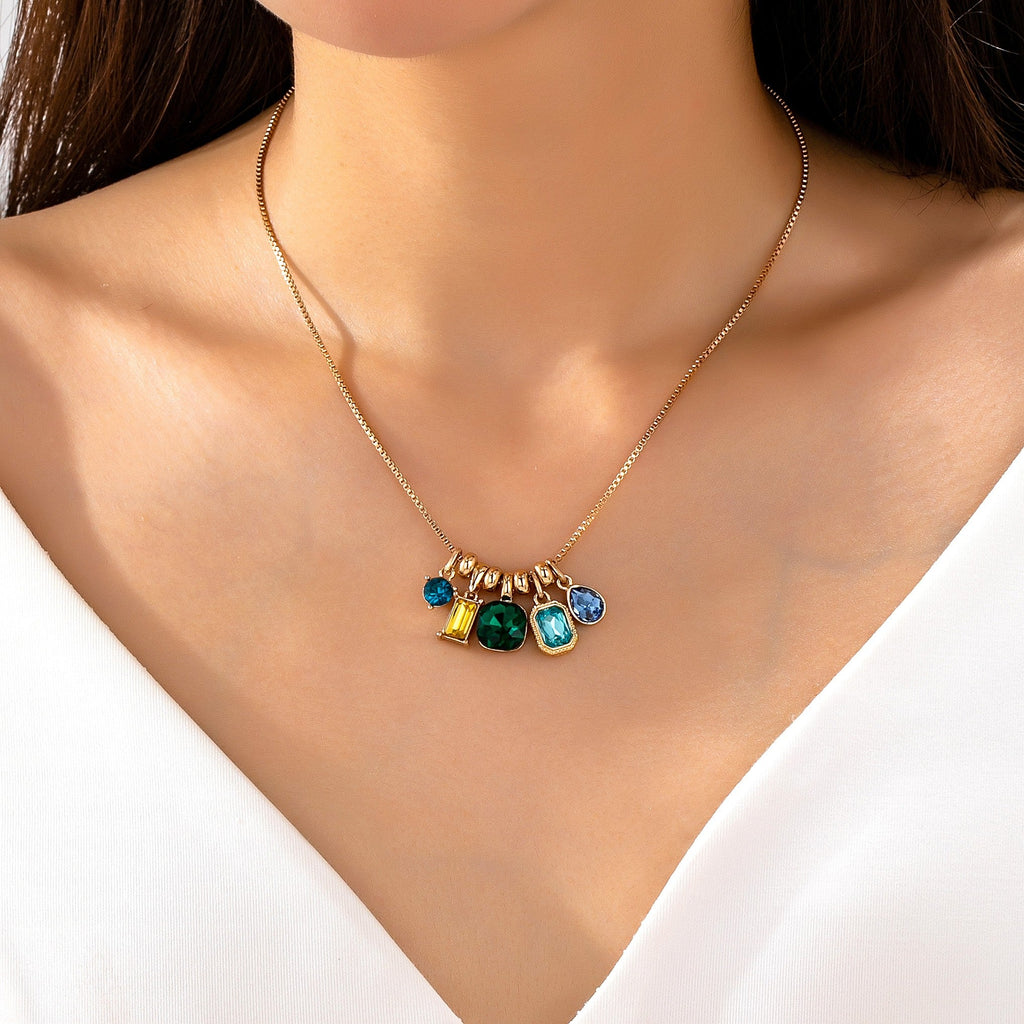 Multicolor Crystal Cluster Charm Pendant Necklace | 80N93296