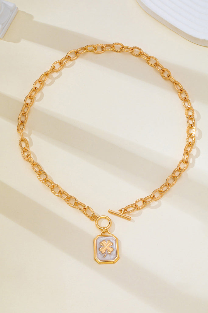 Epoxy Four-Leaf Clover Toggle Necklace | 80N93355
