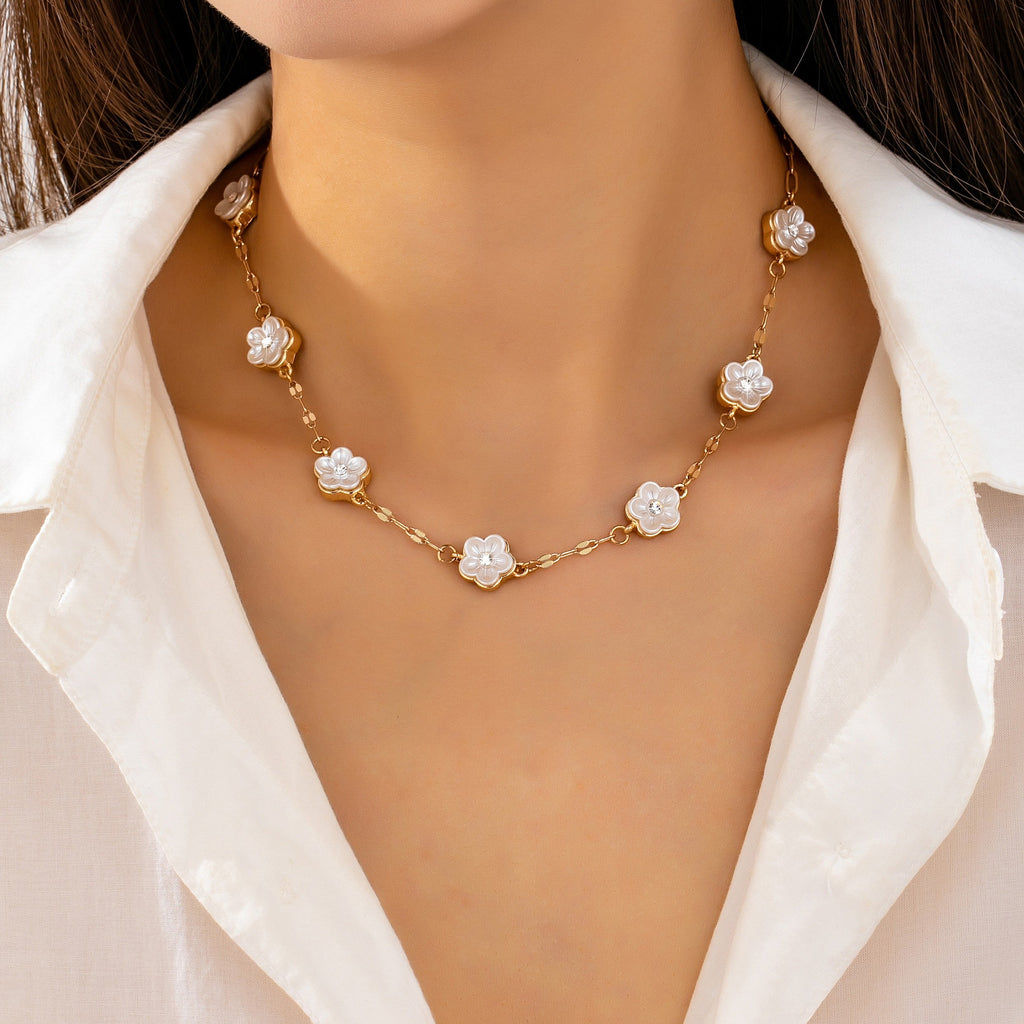 Mother-of-Pearl Floral Station Necklace | 80N93396